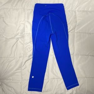 Blue Lululemon leggings/ capris